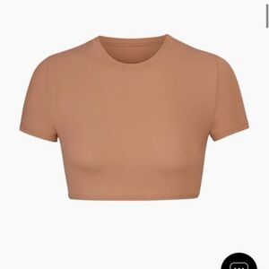 BLACK SKIMS Fits Everybody Cropped T-shirt NWT